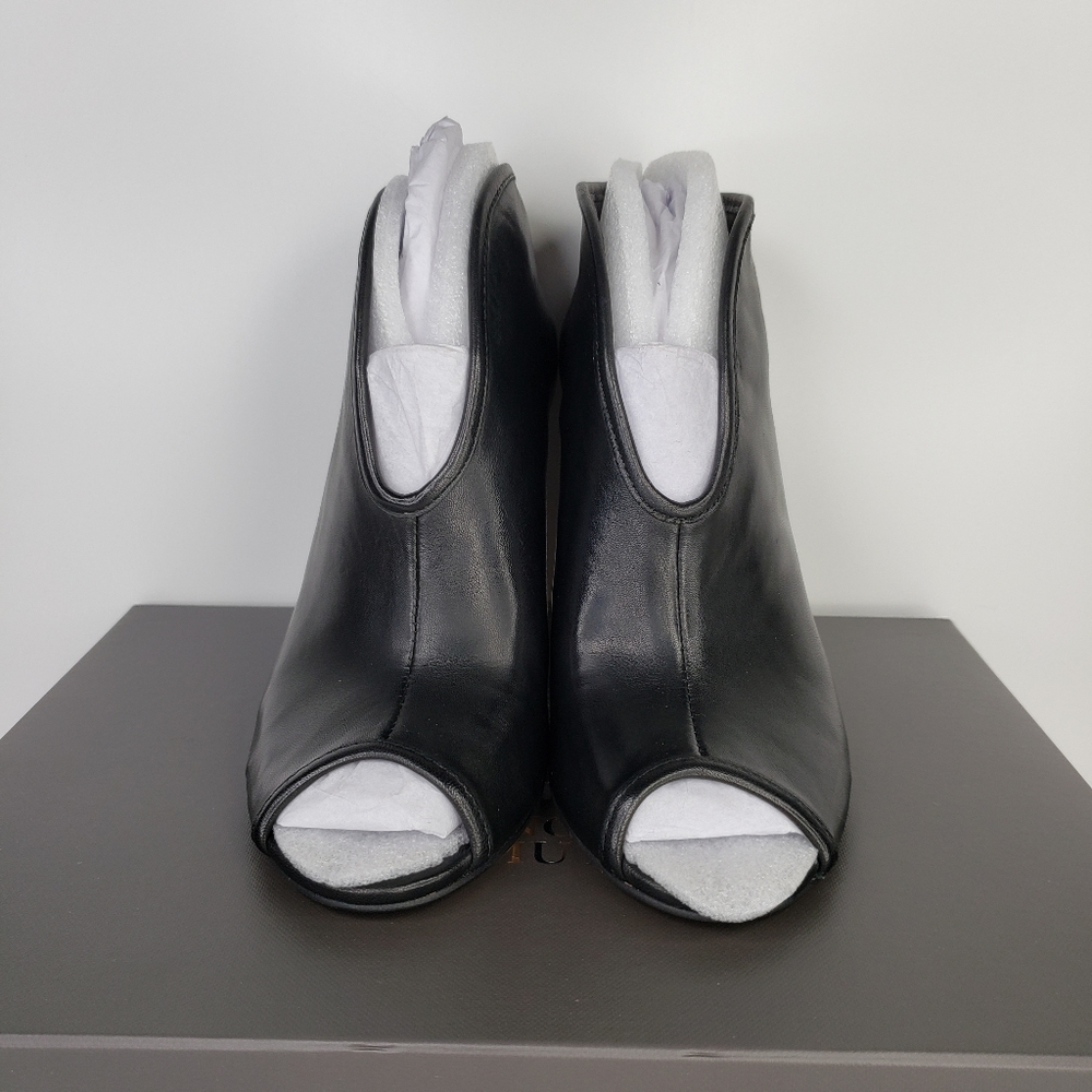 Vince Camuto Amber Black Leather Peep Toe Back Zip High Heel Boots Sz 6M. - Picture 2 of 10